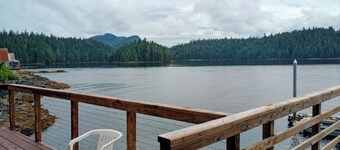 Beautiful remote waterfront Southeast Alaska Cabin, near Ketchikan