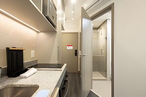 Comfort Studio | Bathroom | Shower, hair dryer, towels, soap