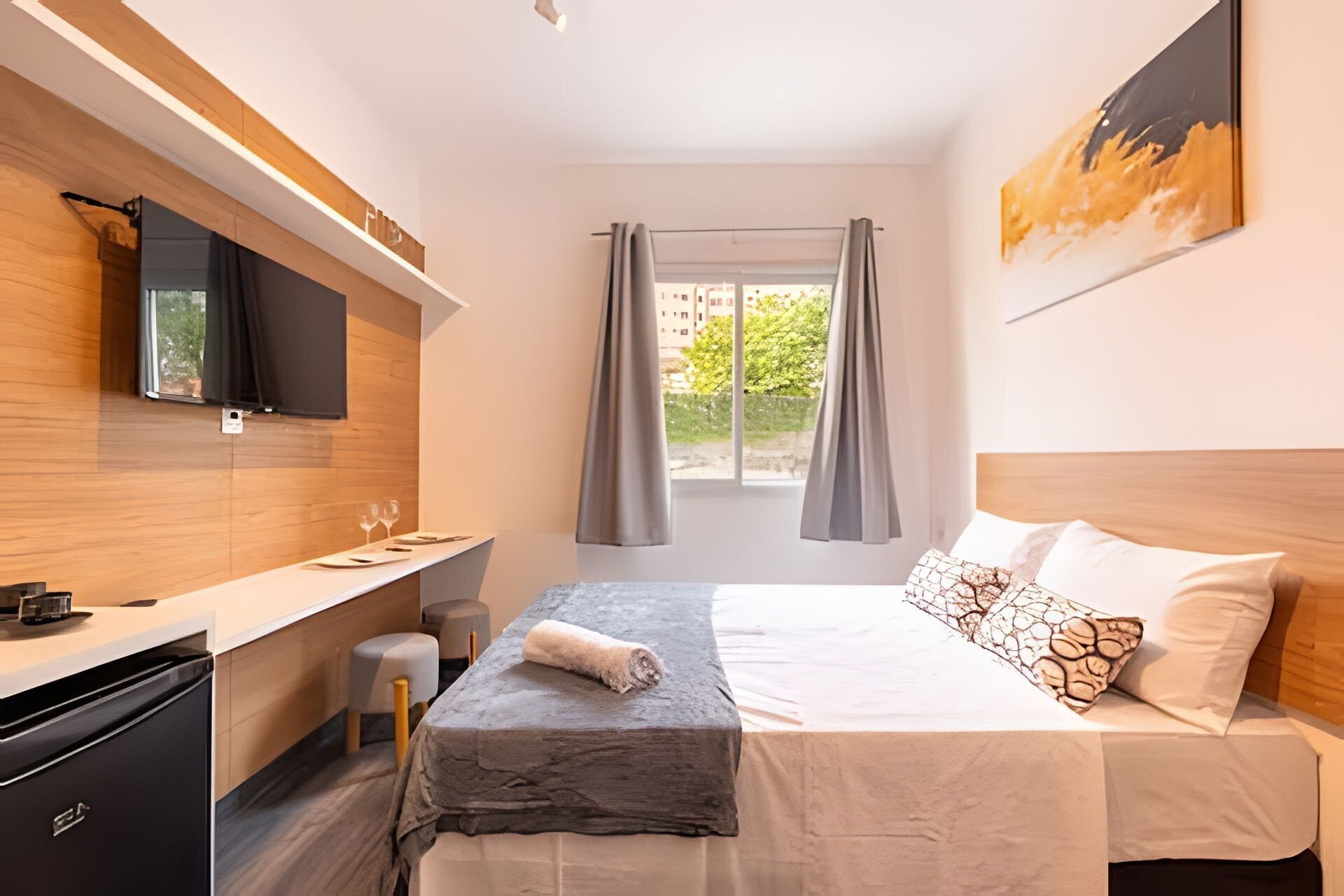 Comfort Studio | Blackout drapes, free WiFi, bed sheets