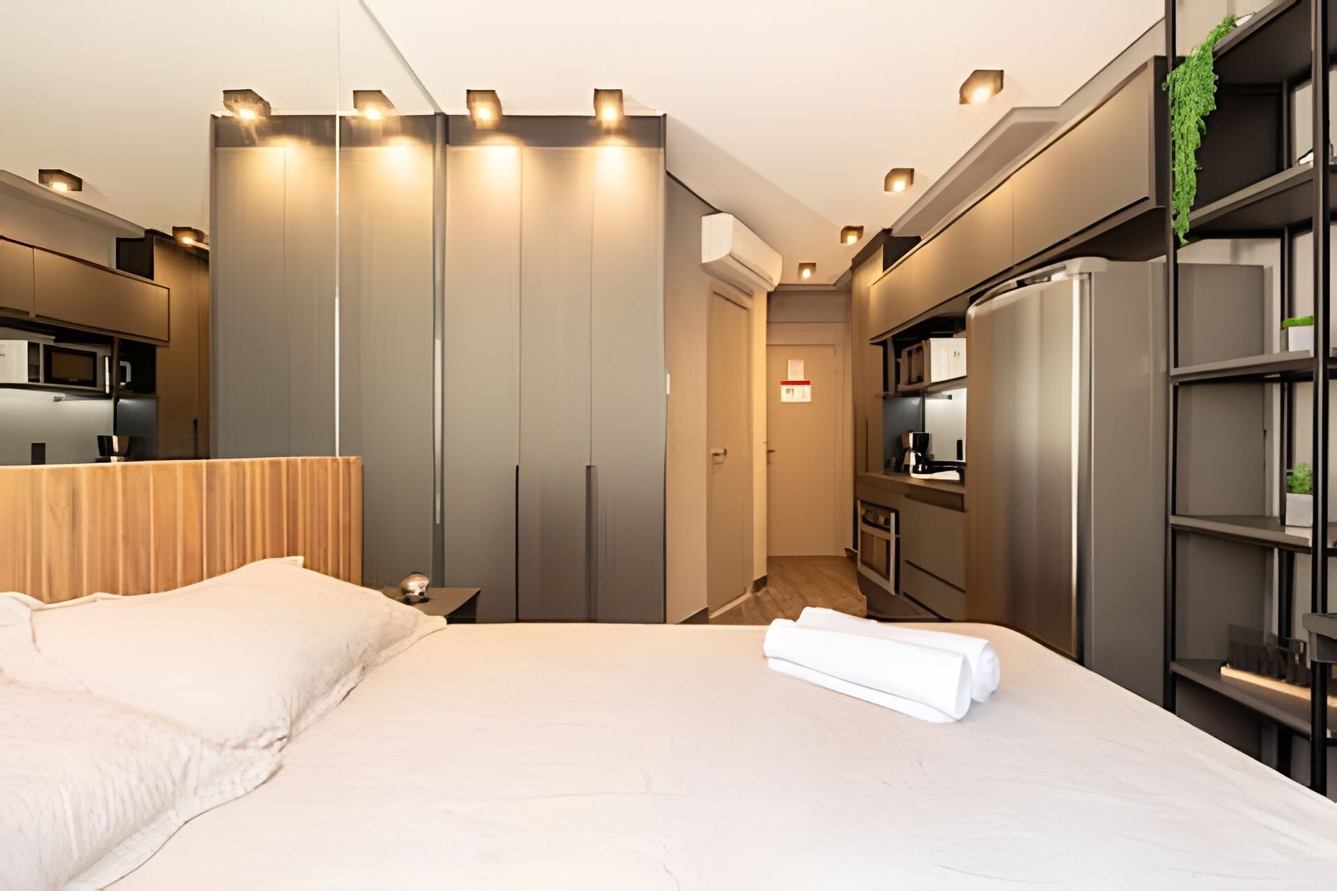 Estúdio premier | Cortinas blackout, Wi-Fi de cortesia, roupa de cama