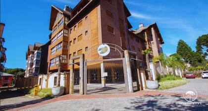 Apt Luxo 5 suítes em frente rua torta