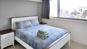 2 soverom og strykejern/-brett