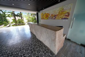 Lobby - Chic 1-bedroom apartment with fitness room and AC in lovely  Playa del Carmen (Solidaridad)