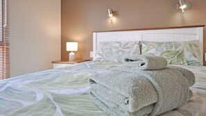 1 Schlafzimmer, Bügeleisen/Bügelbrett