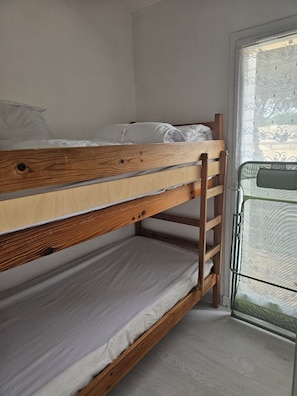 1 chambre, draps fournis