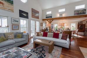 TV, fireplace, books, stereo