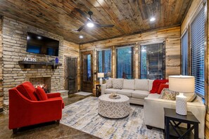 スマートテレビ、暖炉