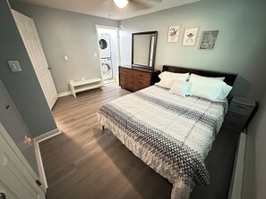 1 bedroom, desk, iron/ironing board, free WiFi