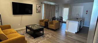 Gorgeous 3-bedroom house with 6 Beds and AC in Odessa