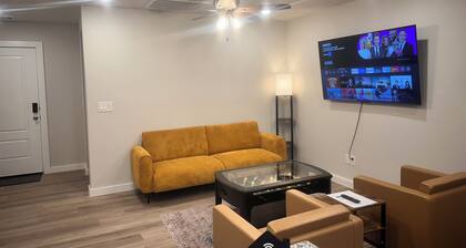 Gorgeous 3-bedroom house with 6 Beds and AC in Odessa