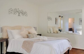 5 chambres, fer et planche à repasser, lit parapluie, Wi-Fi gratuit