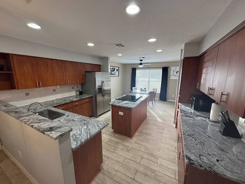 3-bedroom house in charming Hudson with AC