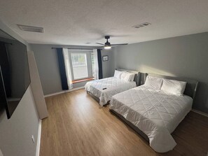3 bedrooms, iron/ironing board, free WiFi, bed sheets