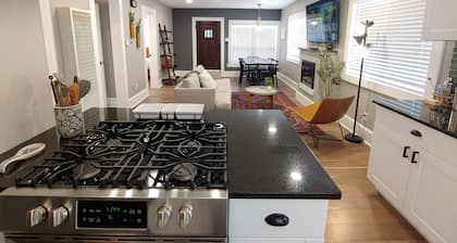 Modern Adobe-Style Retreat Between Downtown & Old Town Albuquerque