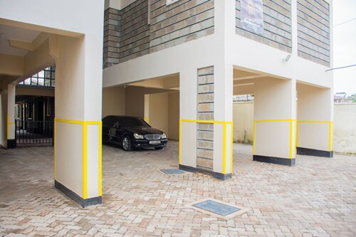 Cozy 1 Bedroom Section 58 getaway, with Lake Nakuru views