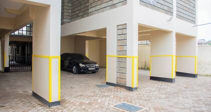 Cozy 1 Bedroom Section 58 getaway, with Lake Nakuru views