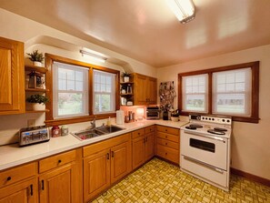 Micro-ondas, fogão, cooktop