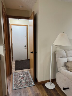 Interior - Cozy studio in delightful Rapid City, 15 minutes from the beautiful Black Hills. (Rapid City)