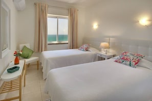 3 bedrooms, iron/ironing board, Internet, bed sheets