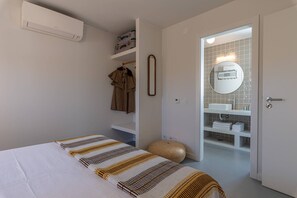 2 bedrooms, Internet, bed sheets - Alentejo Rural Retreat w/lap pool (beach&country) (Santiago do Cacém)