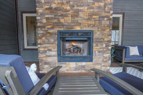 Luxury Cabin for all ages in charming Show Low!