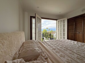 4 Schlafzimmer, Schreibtisch, Bügeleisen/Bügelbrett, kostenloses WLAN