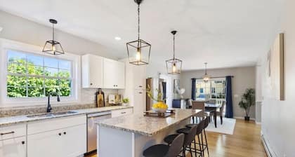 Toast to 2026! Free Champagne for all Jan / Feb Bookings