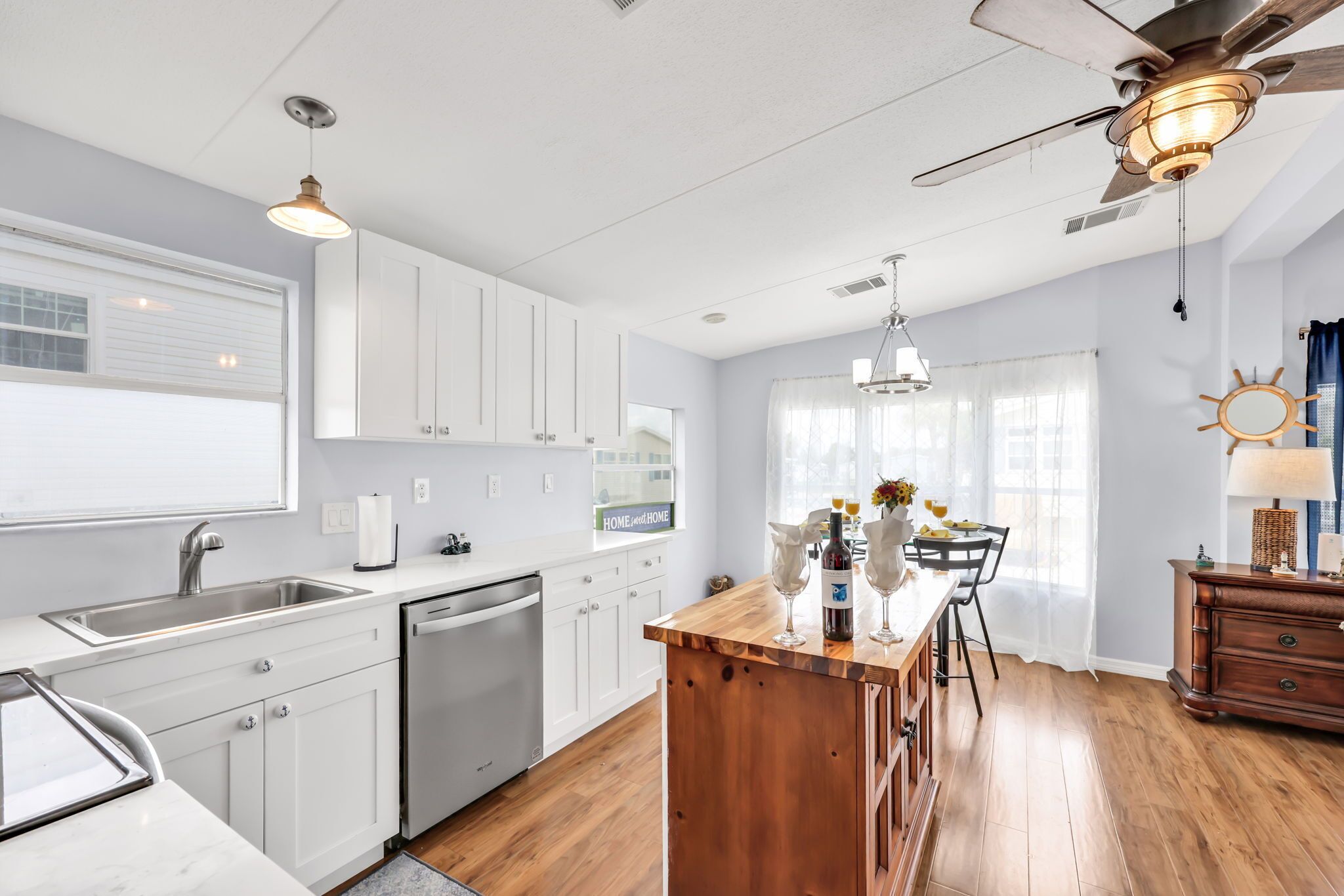 Mikroaaltouuni, uuni, liesi, astianpesukone