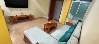 Departamento Amazonia, amoblado, cerca de todo, con wifi, agua caliente y garaje