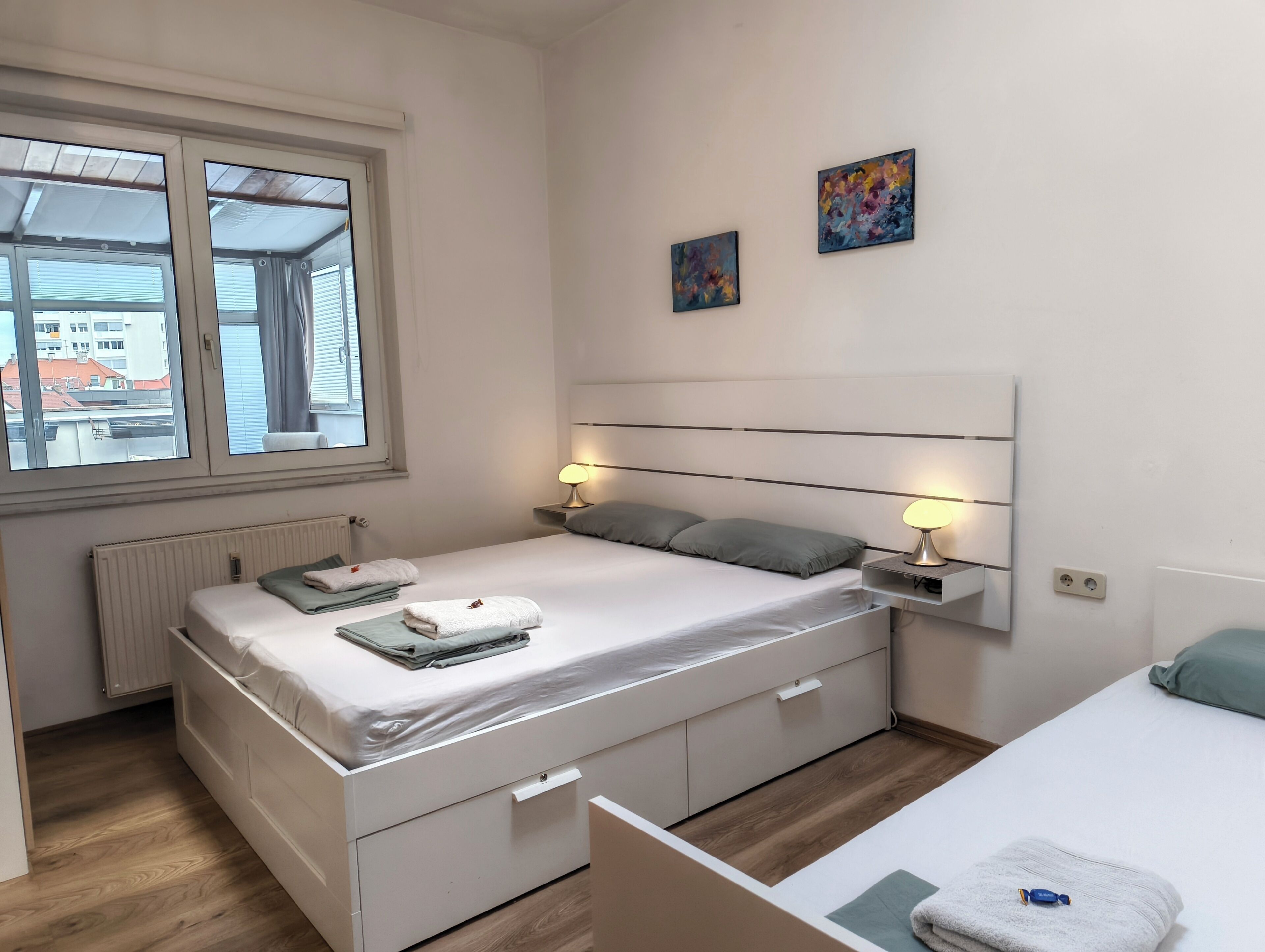 2 bedrooms, WiFi, bed sheets