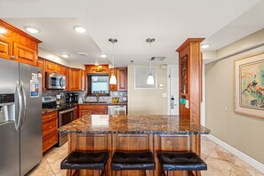 Condo, Multiple Beds, Balcony, Ocean View (Watercrest 1103) | Private kitchen