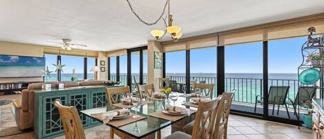 Apartamento, varias camas, balcón, vistas al mar (Watercrest 1103) | Restauración