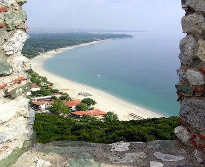 3-bedroom large family house directly at the beach, with sea and mountain view.