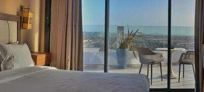 Cruiser Mogador Hospitality