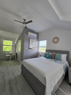 Iron/ironing board, bed sheets