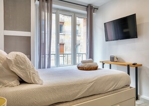 2 chambres, fer et planche à repasser, Wi-Fi, draps fournis
