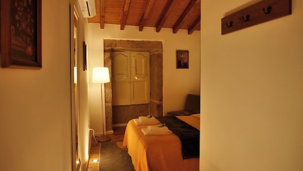 Soundproofing, iron/ironing board, free WiFi