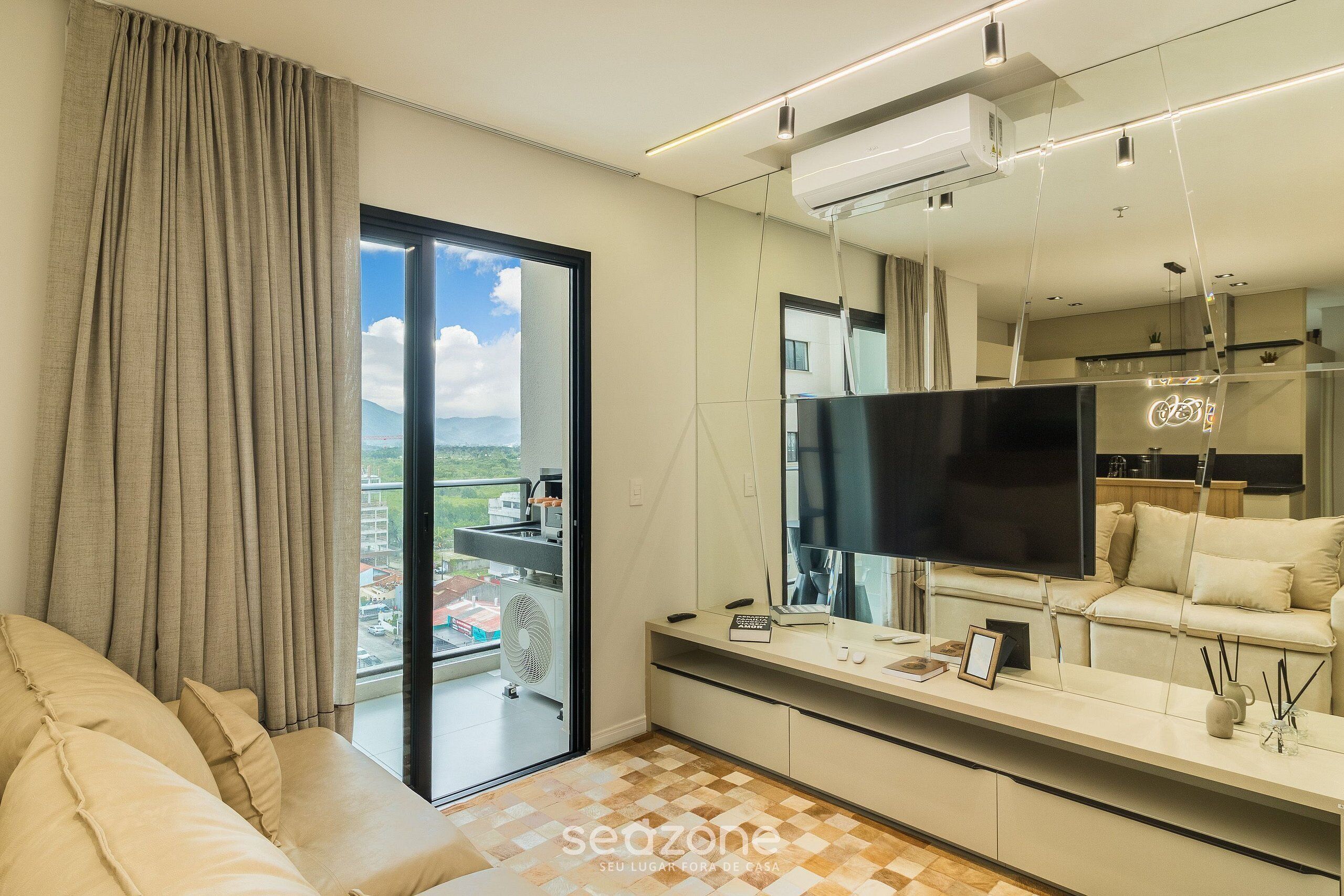 Basic Apartment | Living area