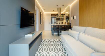 Sua estadia exclusiva a poucos passos do Mar em Meia Praia - FFS