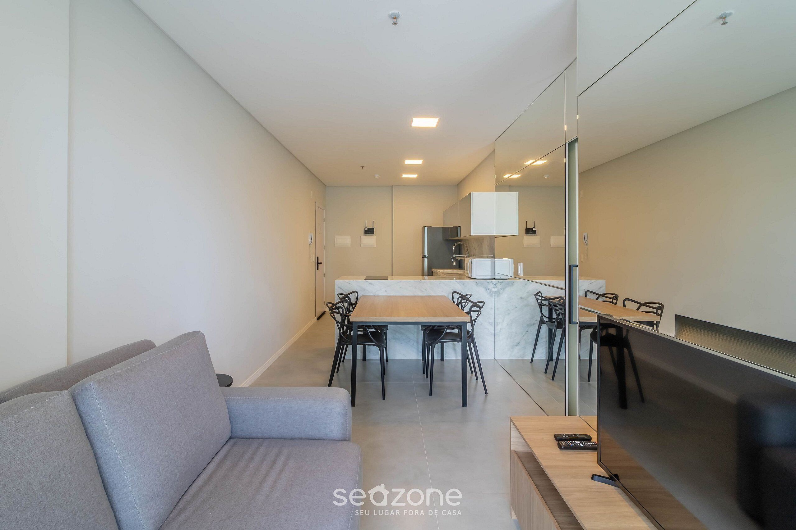 Basic Apartment | Living area