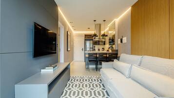 Basic Apartment | Living area