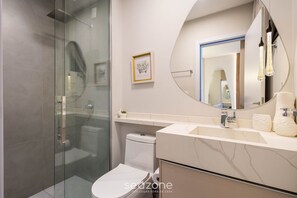 Bathroom - Sua estadia exclusiva a poucos passos do Mar em Meia Praia - FFS (Itapema)