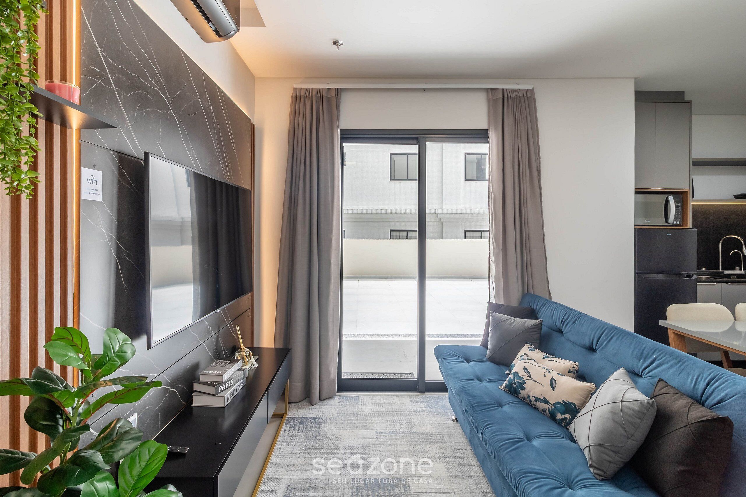 Basic Apartment | Living area