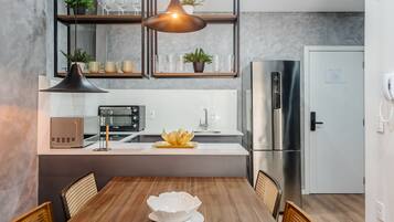 Departamento básico | Restaurantes