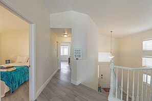 Bügeleisen/Bügelbrett, WLAN, Bettwäsche