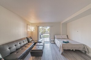 Bügeleisen/Bügelbrett, WLAN, Bettwäsche