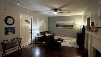 Smart TV, DVD player, books