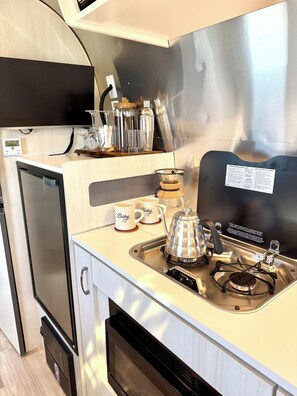 Microwave, oven