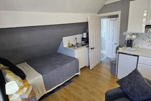 1 bedroom, Internet, bed sheets