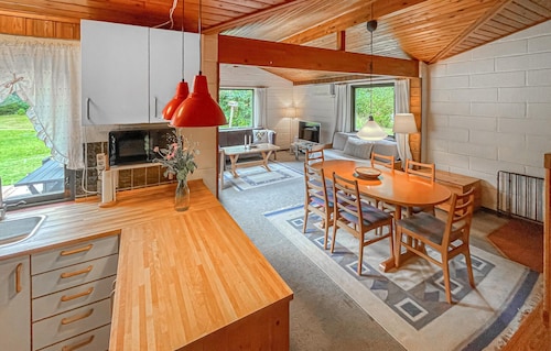 Gorgeous home in Højby with WiFi